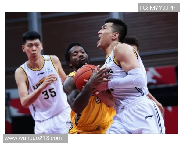 德里迪纳摩迎战果阿球队期待精彩对决与激烈竞争